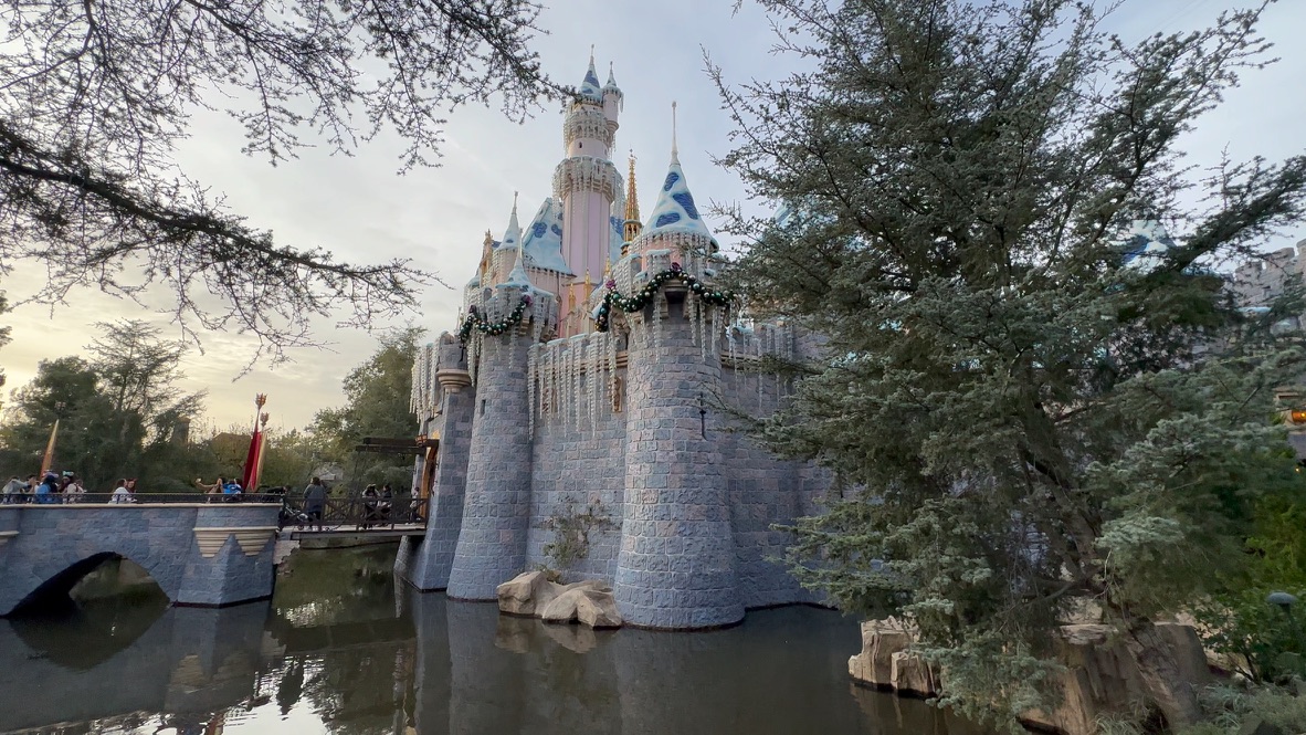 Eight reasons why you should consider a stay at Disneyland Hotel 