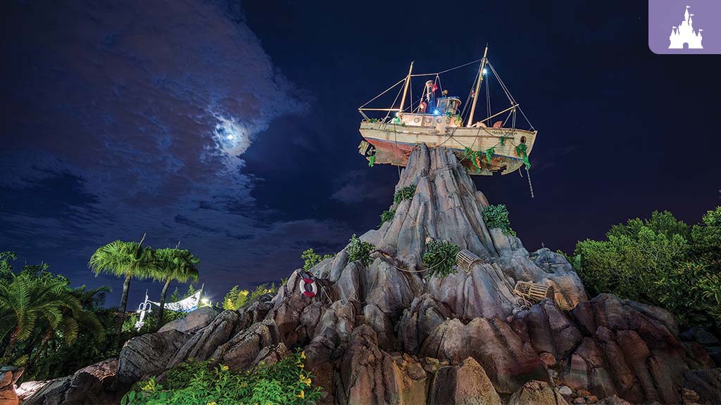 Glow With the Flow at Disney’s Typhoon Lagoon During Disney H2O Glow After Hours